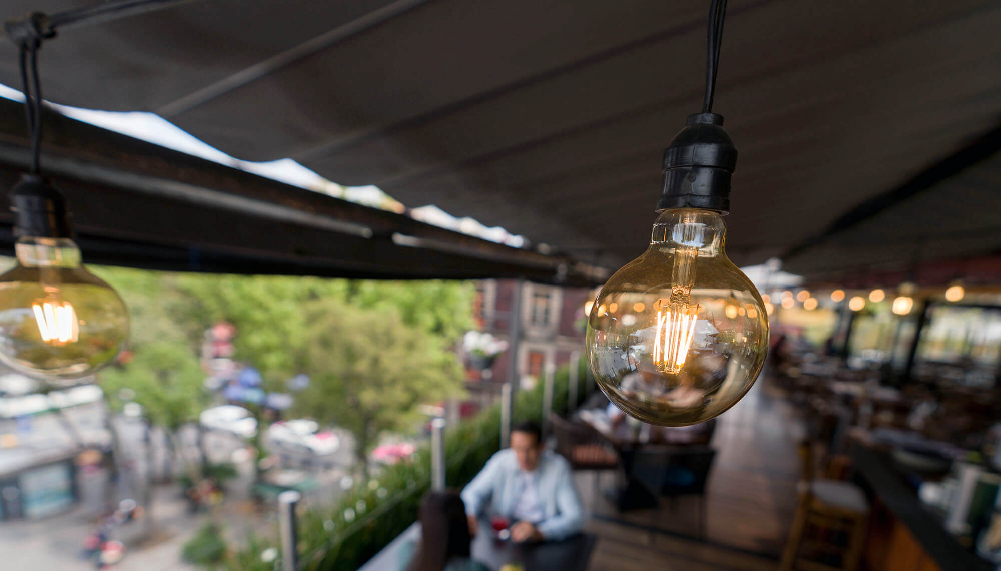 Bóng điện chiếu sáng