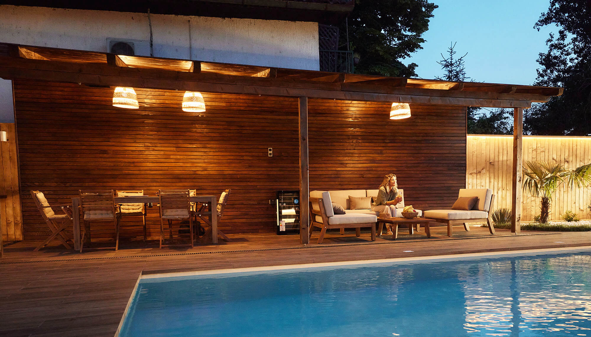 Hệ thống chiếu sáng hồ bơi